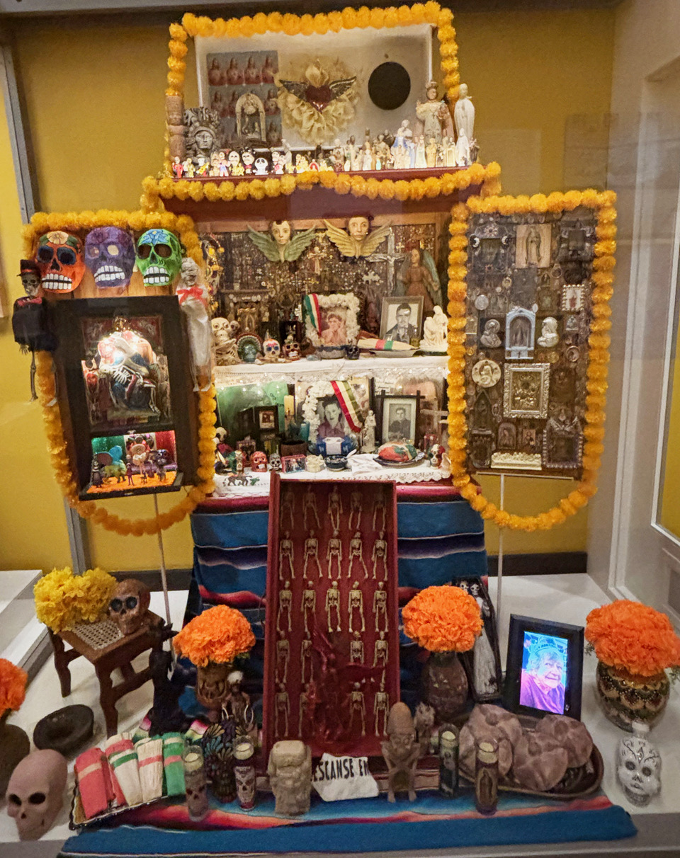 Always in Our Hearts — Las familias Navarro y Mu&ntilde;oz, in the Aqu&iacute; en Chicago exhibition
