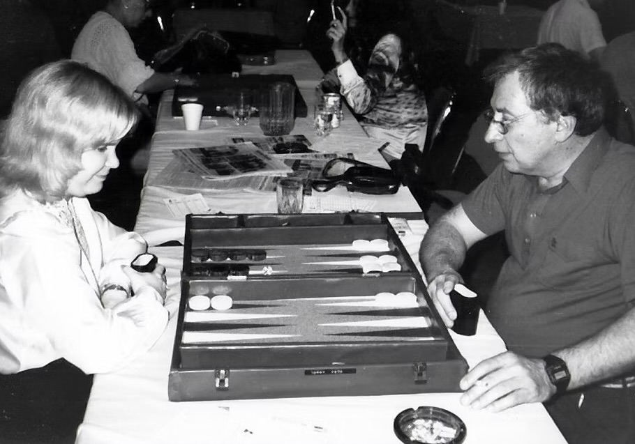 The Dice Keep Rolling at Trudie’s Winnetka Backgammon Club