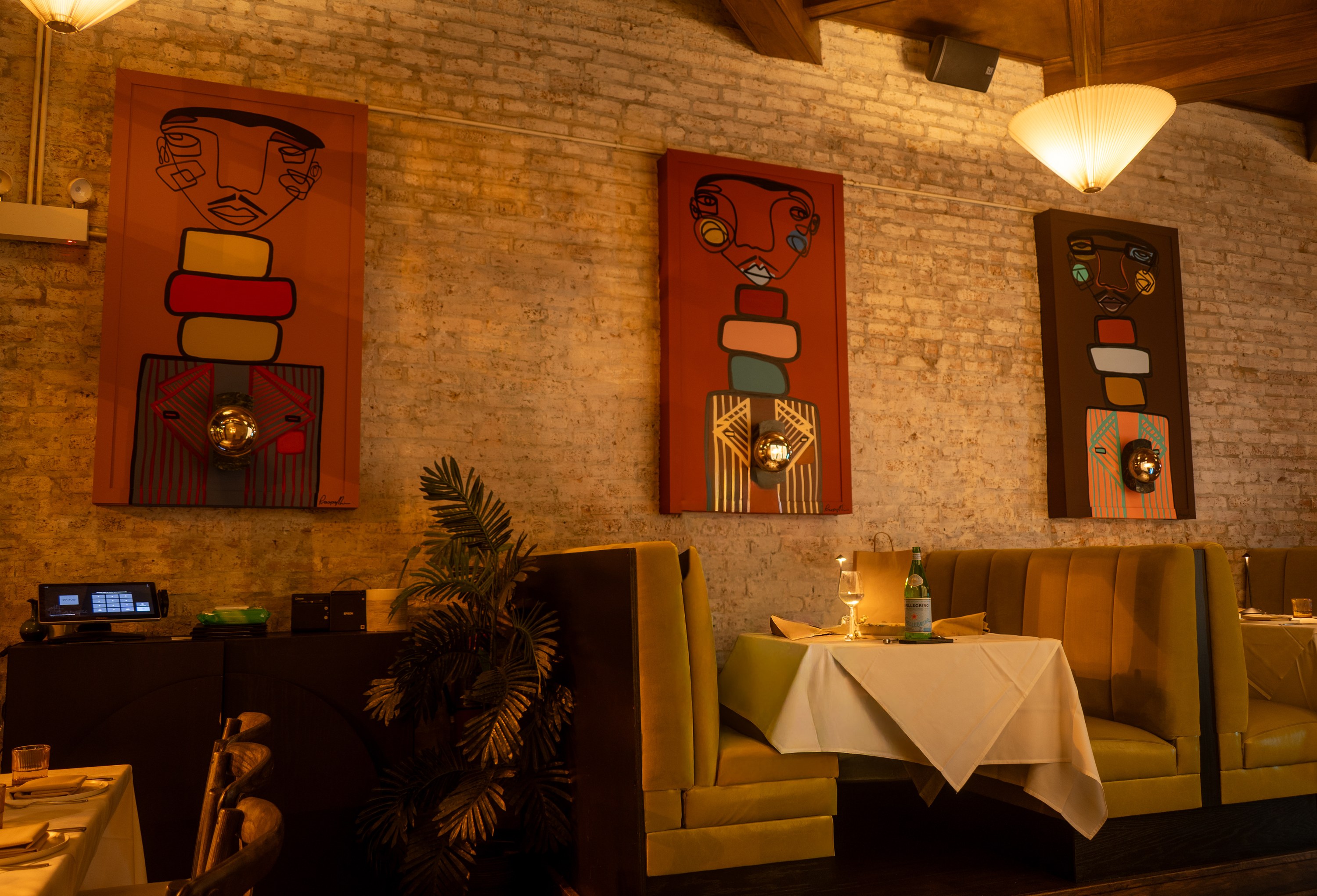 Raspy Rivera A view of triptych at “Trino” steakhouse.Chicago. Photo: Leo Bommarito