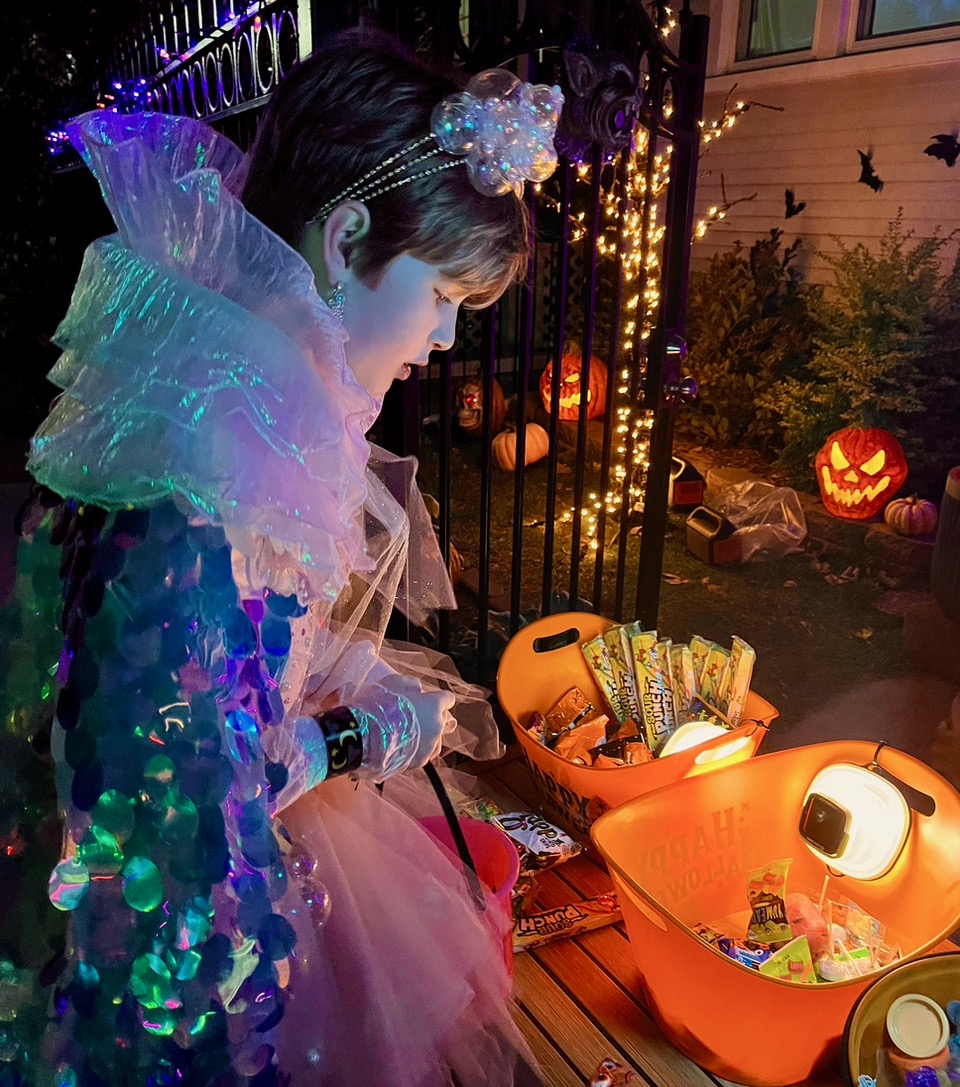 My Silk Roads October 2026: Costumes, A Family Affair